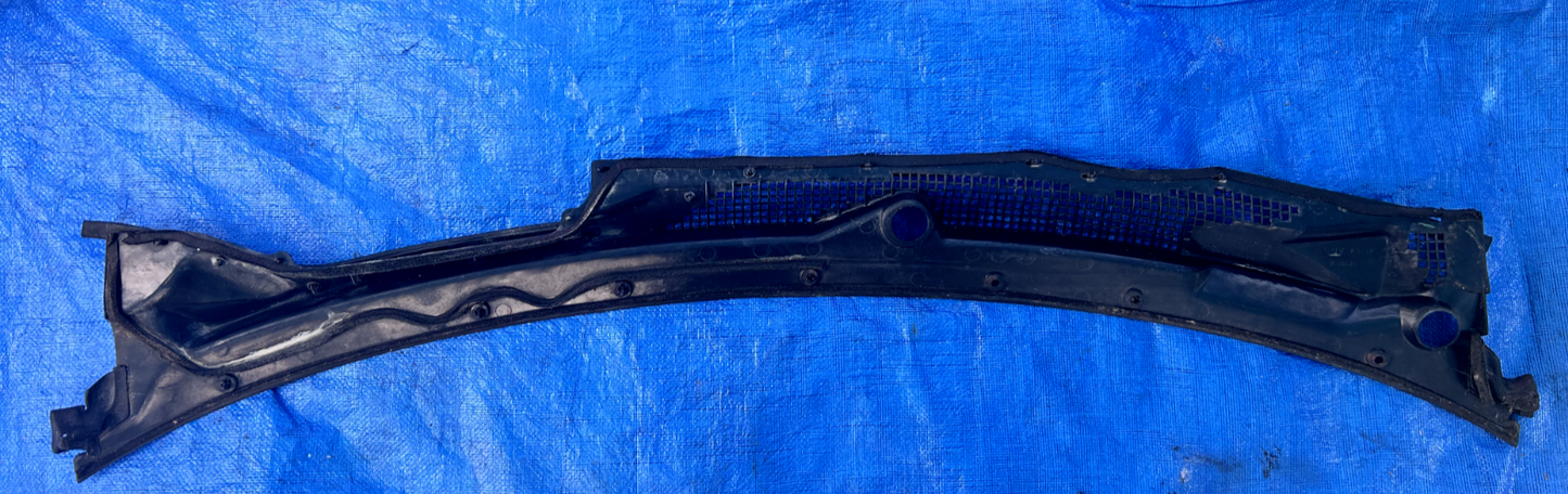 92-95 OEM HONDA CIVIC SI EG COUPE HATCH - WINDSHIELD WIPER COWL TRIM PLASTIC