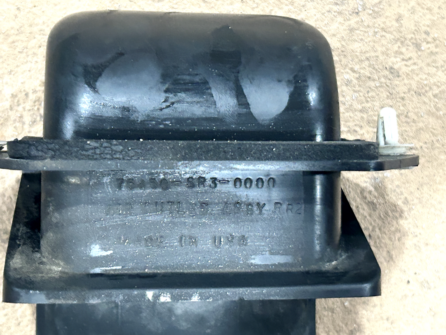92-00 Honda Civic Hatchback Del Sol 00-09 S2000 Rear Trunk Air Outlet Vent OEM