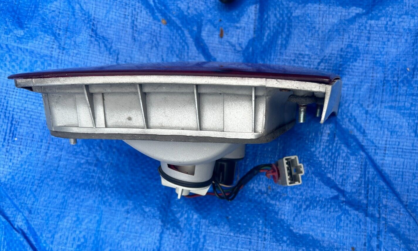 92-95 HONDA CIVIC HATCHBACK LEFT & RIGHT INNER HATCH TAIL LIGHT LAMP OEM