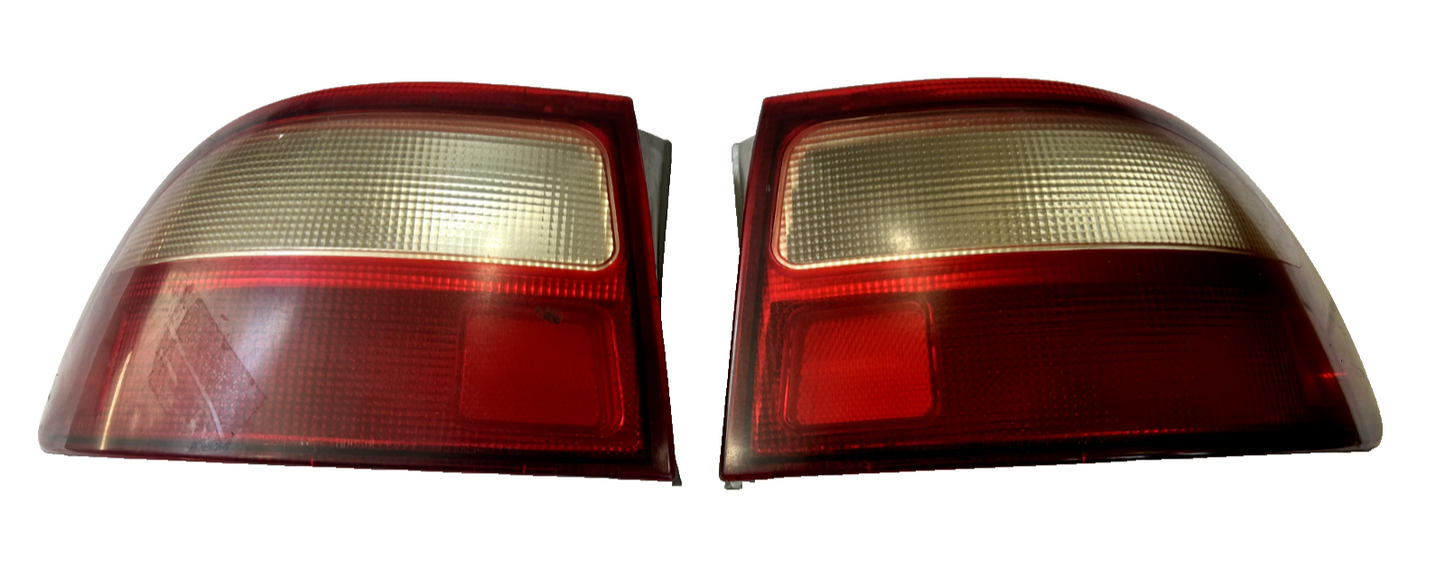 92-95 Honda Civic SI Driver & Passenger L & R Outer Tail Lights Hatchback OE M