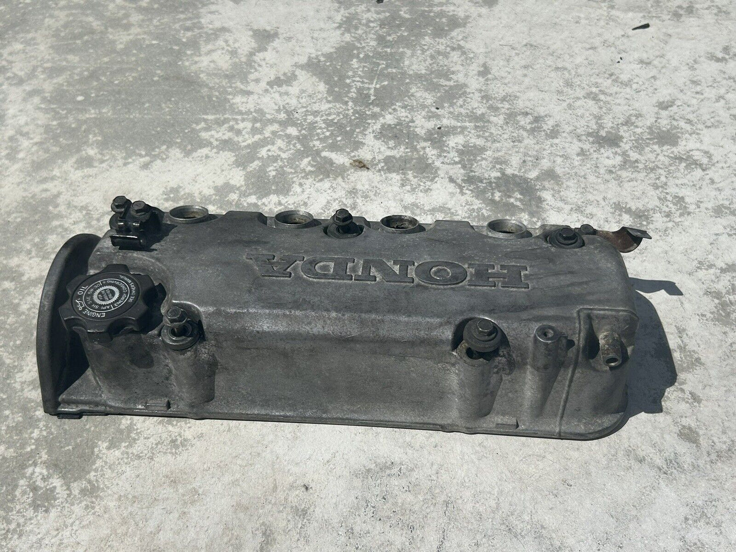 92-00 HONDA CIVIC - D16Y8 D16Z6 D16Y7 D16 D15B - CYLINDER HEAD VALVE COVER OEM