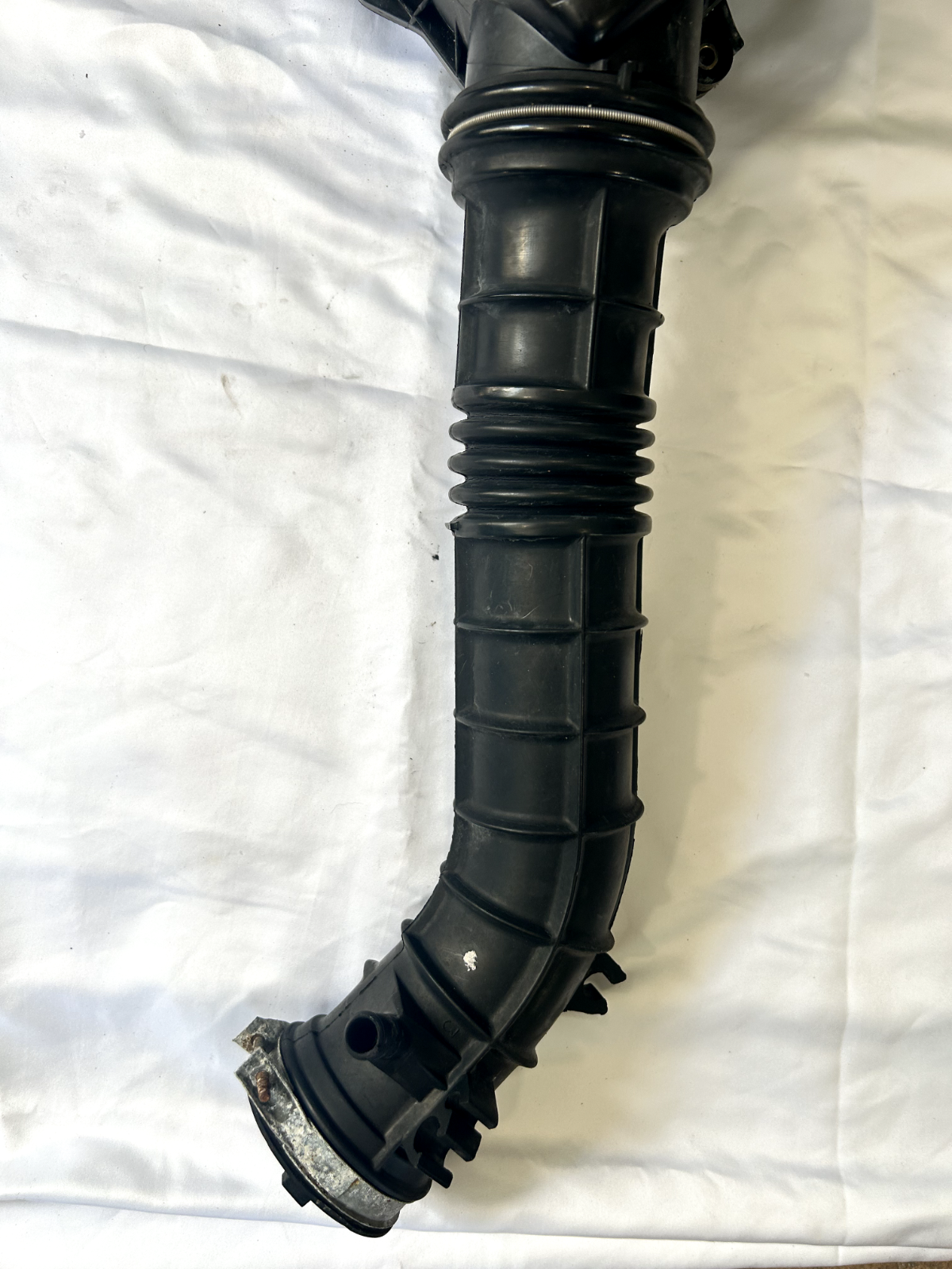 OEM 92-95 Honda Civic DX SOHC VTEC D15B7 engine air intake cleaner cover & tube
