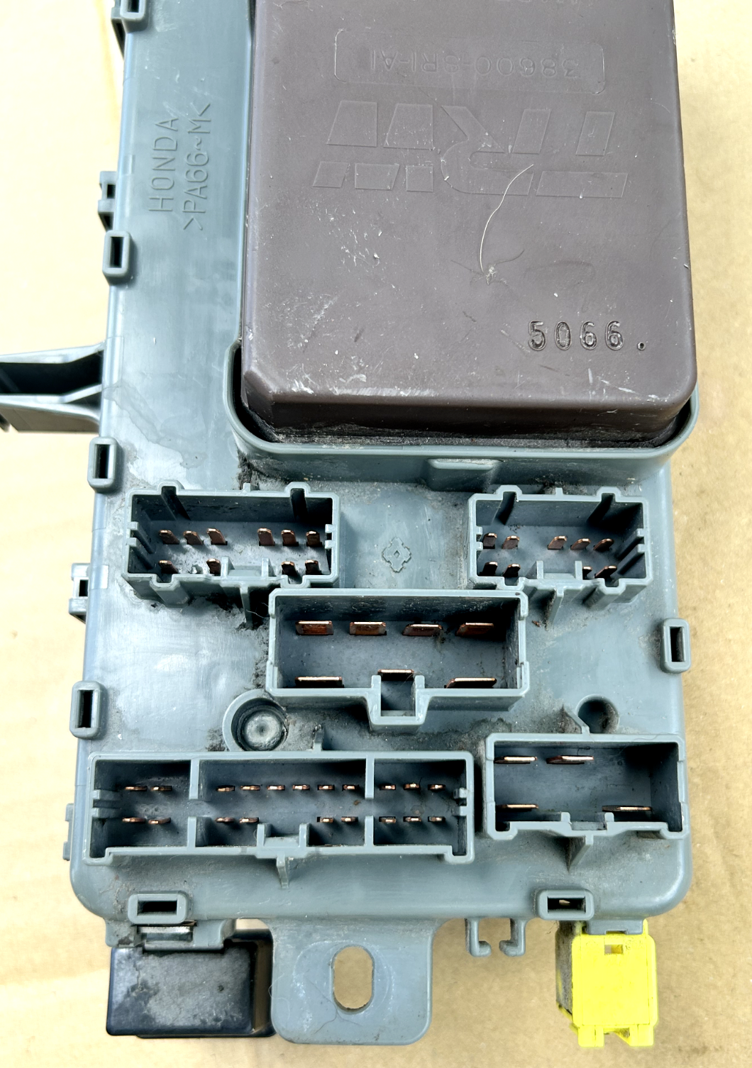 92-95 HONDA CIVIC CX DX SI - INTERIOR CABIN UNDER DASH FUSE BOX RELAY PANEL OEM