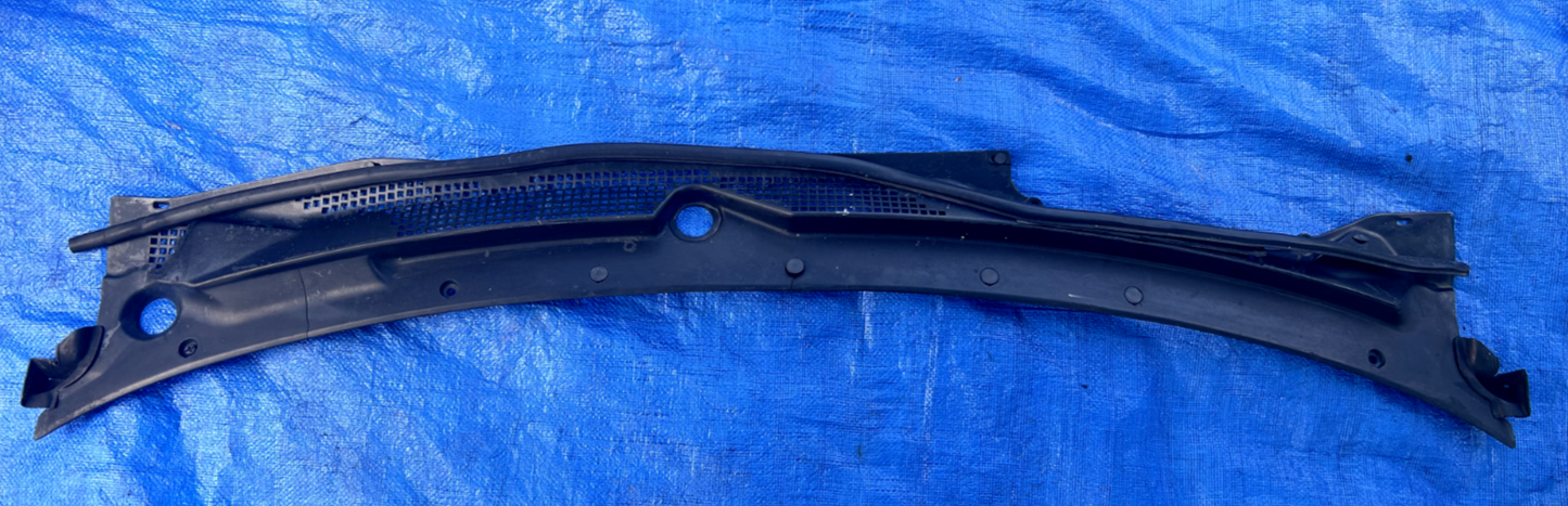 92-95 OEM HONDA CIVIC SI EG COUPE HATCH - WINDSHIELD WIPER COWL TRIM PLASTIC