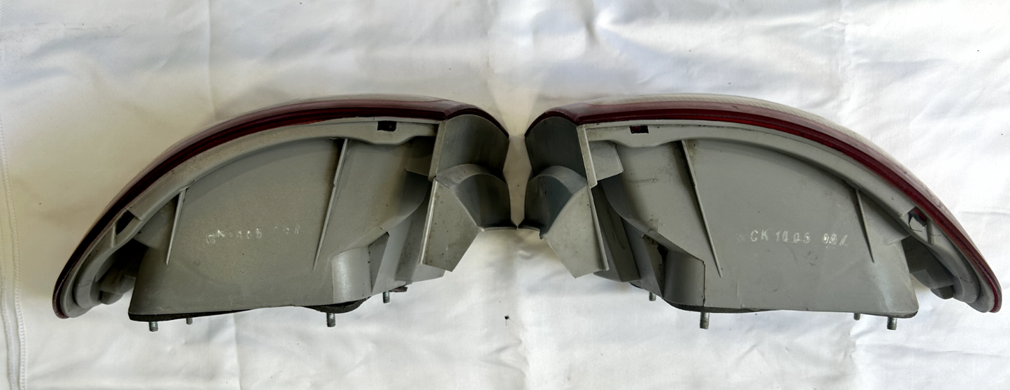 92-95 Honda Civic SI Driver & Passenger L & R Outer Tail Lights Hatchback OE M