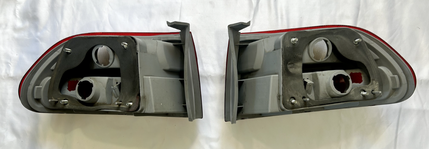 92-95 Honda Civic SI Driver & Passenger L & R Outer Tail Lights Hatchback OE M