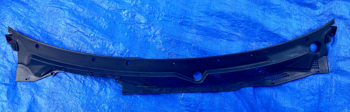 92-95 OEM HONDA CIVIC SI EG COUPE HATCH - WINDSHIELD WIPER COWL TRIM PLASTIC