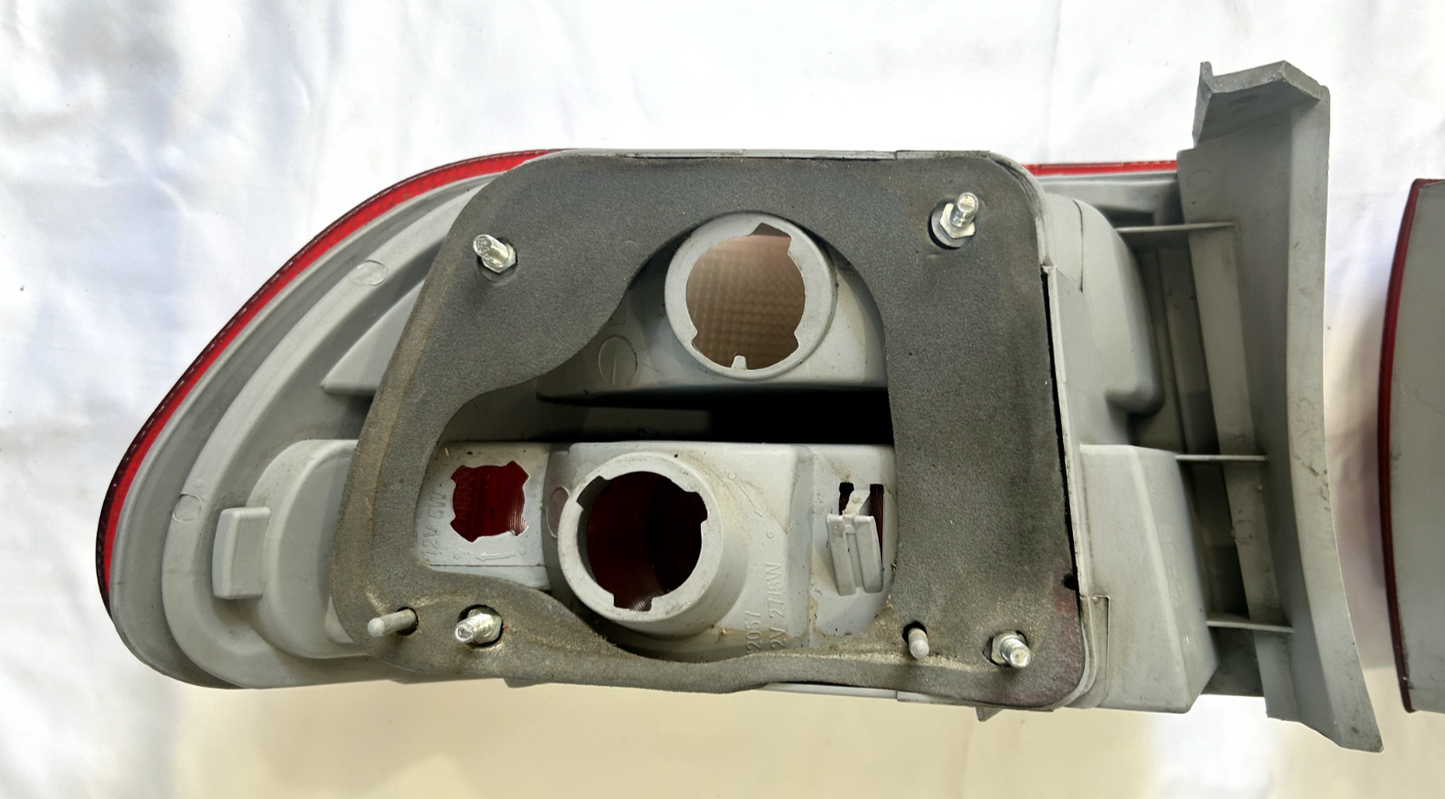 92-95 Honda Civic SI Driver & Passenger L & R Outer Tail Lights Hatchback OE M