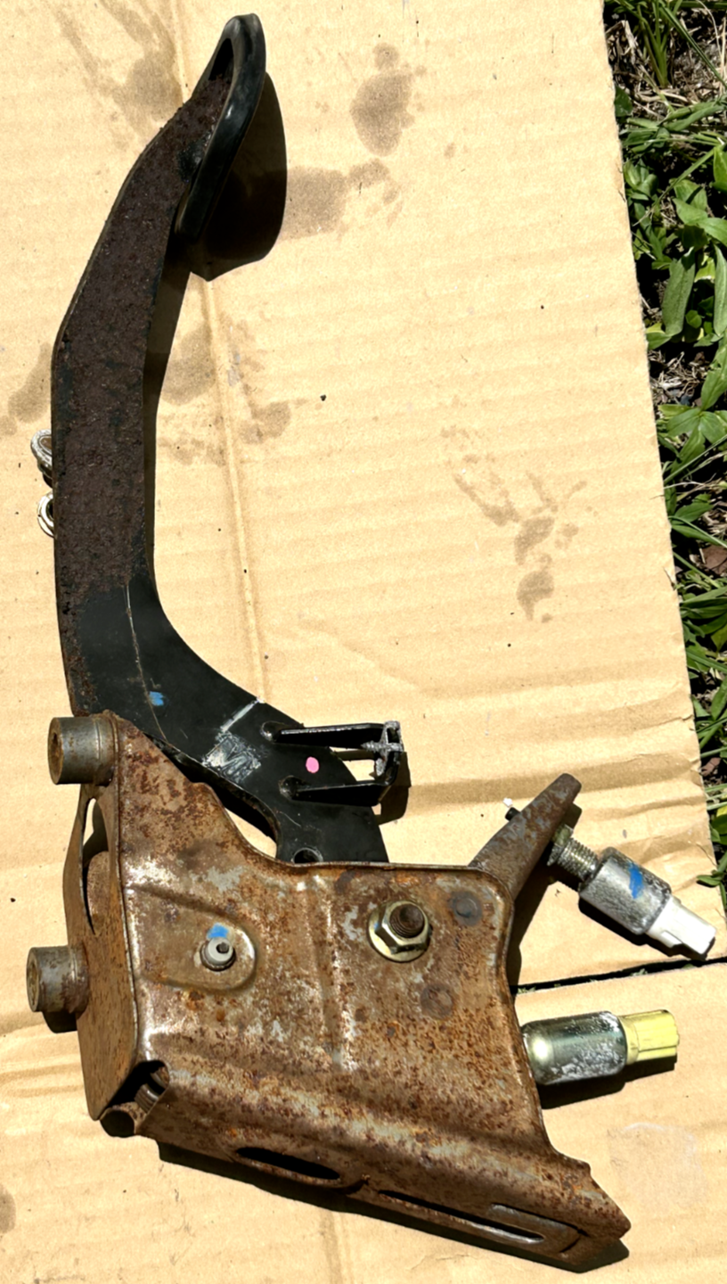92-95 Honda Civic Manual Pedal Assembly - Accelerator Brake Clutch OEM