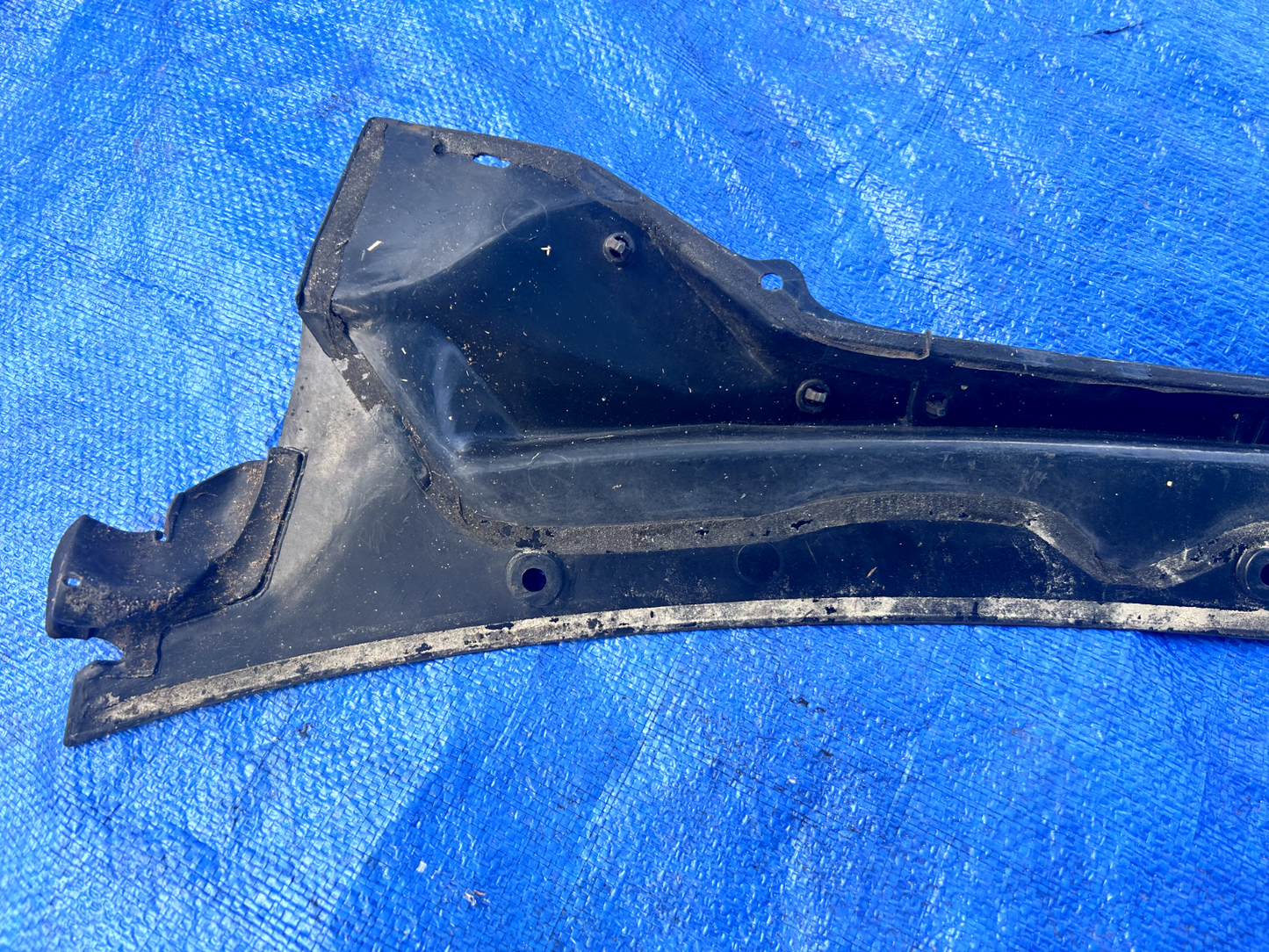 92-95 OEM HONDA CIVIC SI EG COUPE HATCH - WINDSHIELD WIPER COWL TRIM PLASTIC