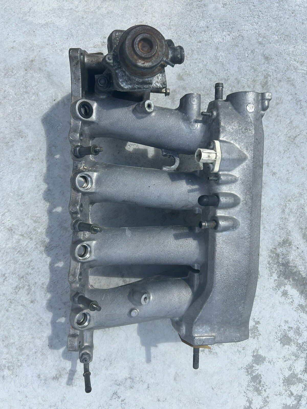 2000-2005 HONDA S2000 - INTAKE MANIFOLD OEM OE FACTORY W Metal Gasket Ap1 Ap2