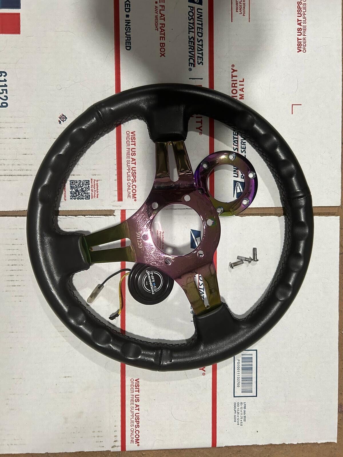 NRG Leather with Neo Chrome Center RST-018R-MCBS