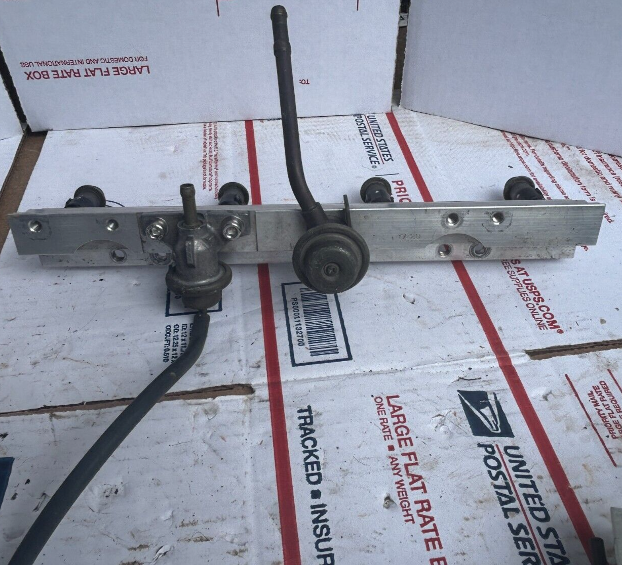 2001 Honda S2000 AP1 F20c Fuel Rail, Regulator, Injectors 16610PCX000 OEM 00-03