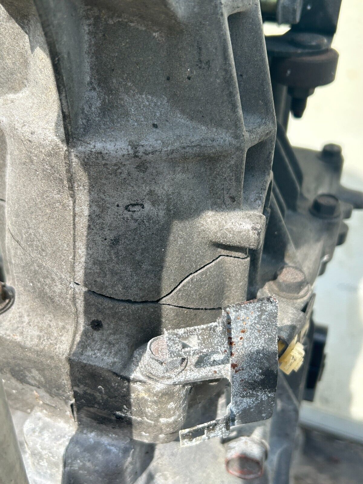 04-09 HONDA S2000 - 6 SPEED MANUAL TRANSMISSION GEAR BOX 20011-PCY-A00