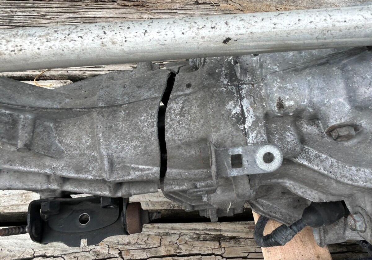 04-09 HONDA S2000 - 6 SPEED MANUAL TRANSMISSION GEAR BOX 20011-PCY-A00