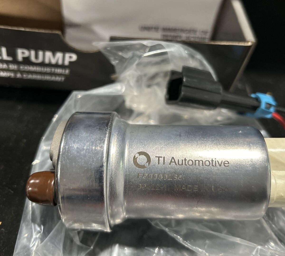 GENUINE Walbro/TI Automotive F90000285 525LPH E85 Hellcat Fuel Pump +Install Kit