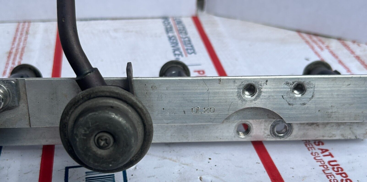2001 Honda S2000 AP1 F20c Fuel Rail, Regulator, Injectors 16610PCX000 OEM 00-03