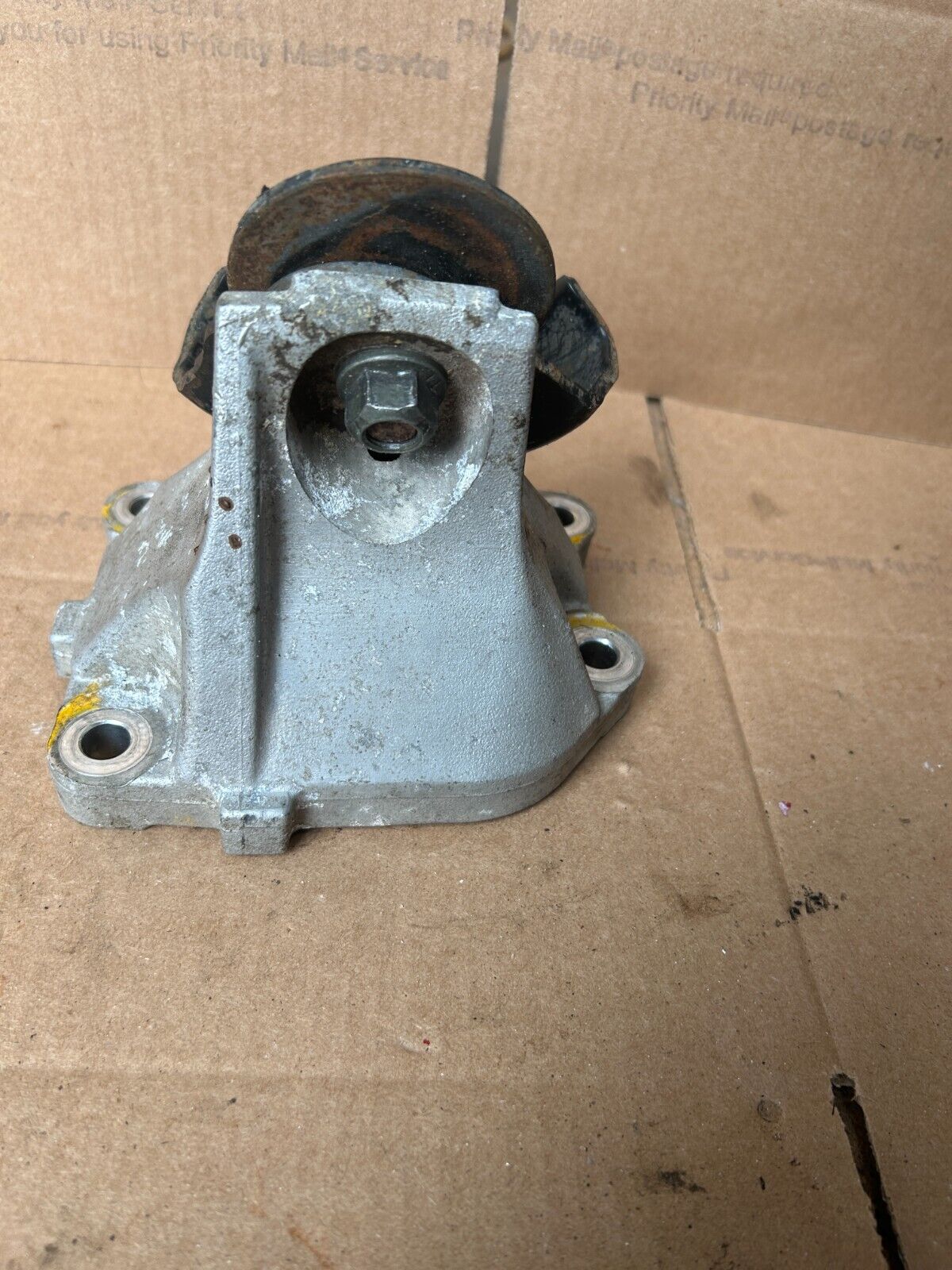 Support Engine Right Front Engine Mount Bracket Original Honda S2000 50824S2A000