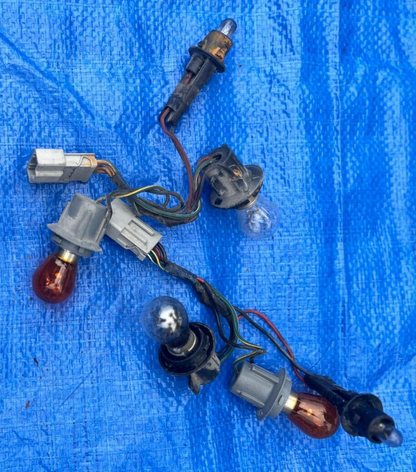 92 - 95 OEM SI  Honda Civic EG DX EX Rear Outer Tail Light Bulb Socket Harness